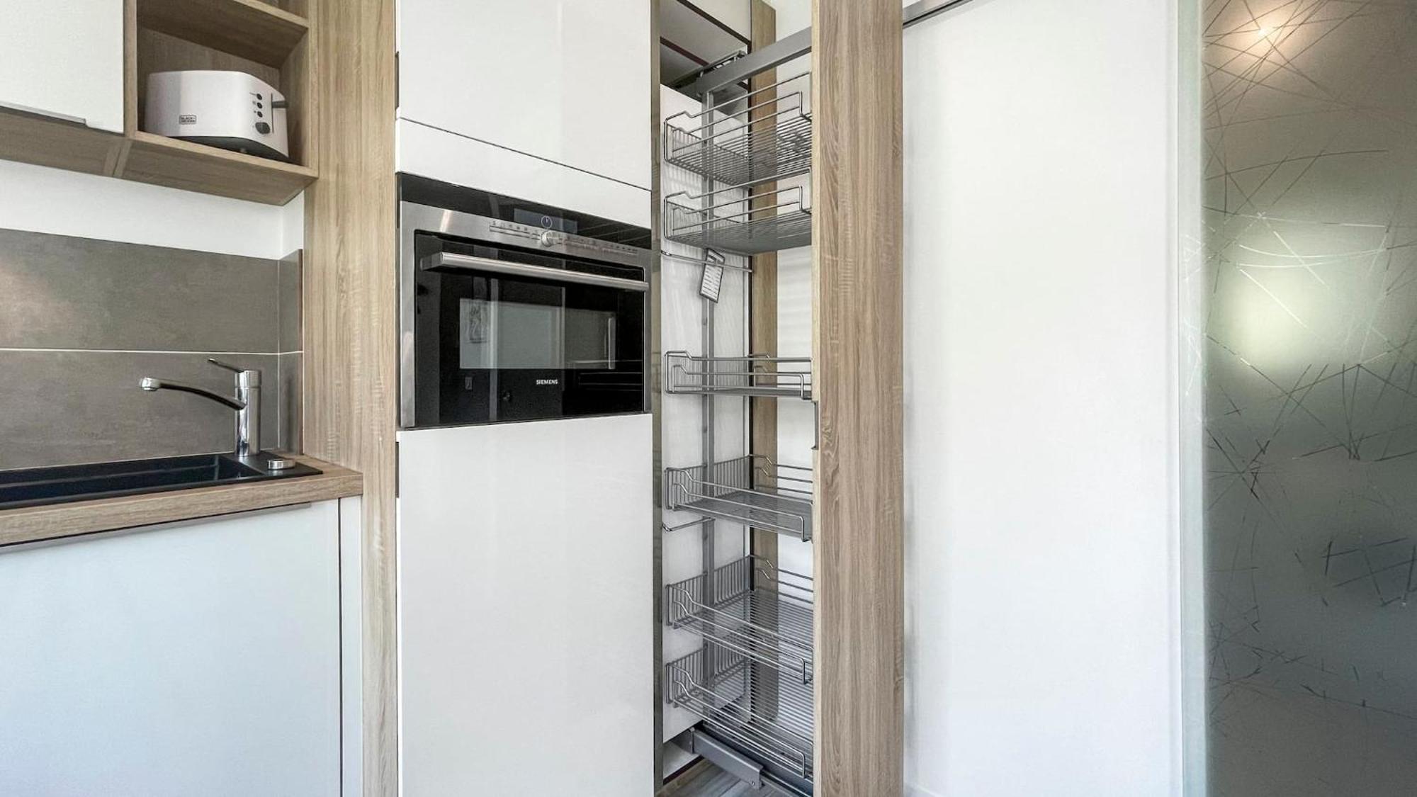 HOMEY TIDY - NEW / Proche Centre Annecy / Parking gratuit / Logement entièrement équipé Esterno foto